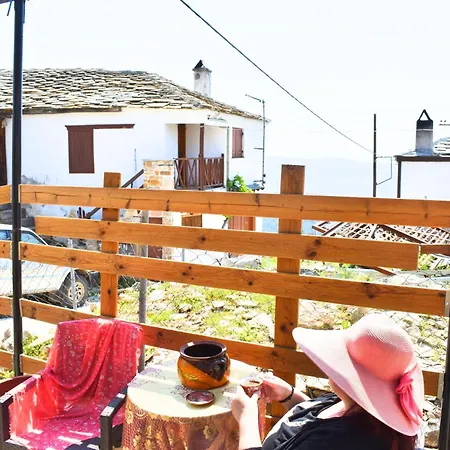 Kastro's View Apartmán *